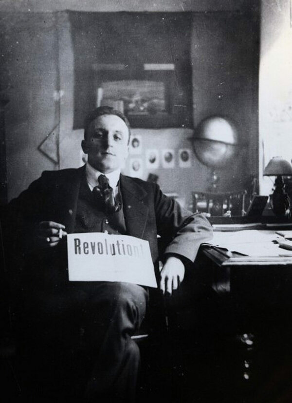 Carl von Ossietzky, Ende März 1919. Carl von Ossietzky, Ende März 1919.