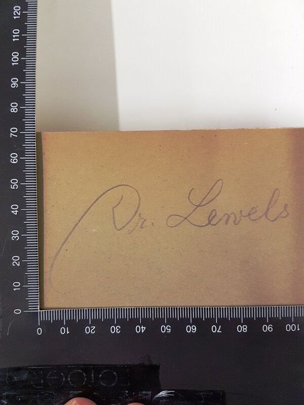 Lewels, … (Dr.)